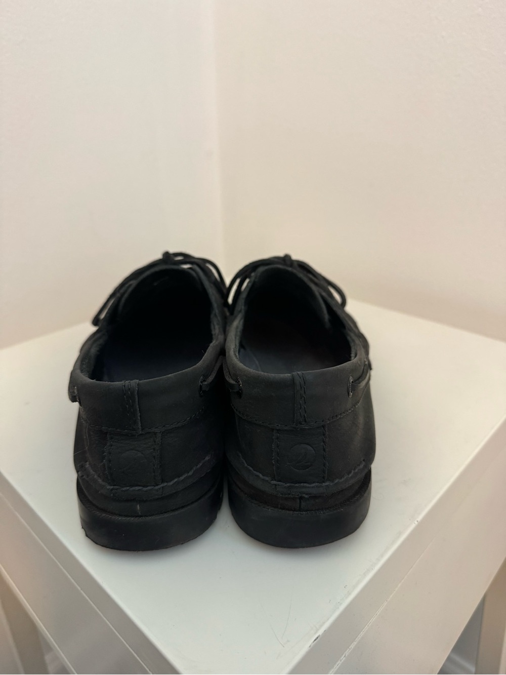 Men's Black Leather Sperry Topsider Boat Shoes - Picture 4 of 5